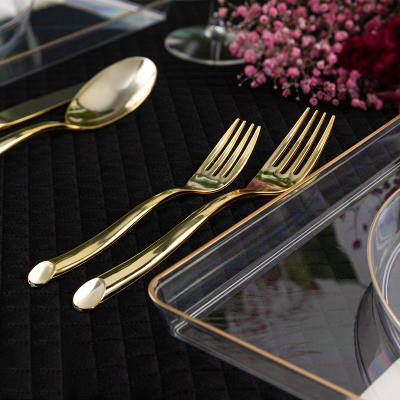 gold plastic flatware suave lifestyle 1 0ce1c63d f662 4041 b7ae 9f0274c41800